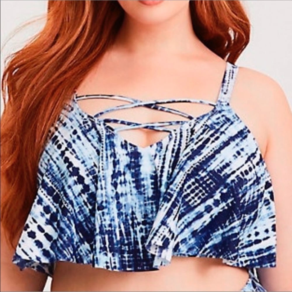 TORRID blue white flounce bikini top, 3X.